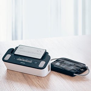 Tensiomètre et moniteur ECG Omron Complete – Image 2