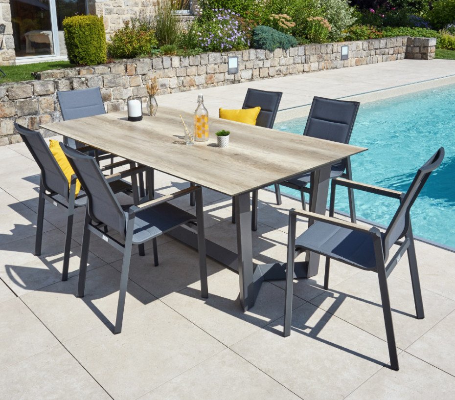 Ensemble table et chaises de jardin - Chêne doré et Nuit JUL CARMEL