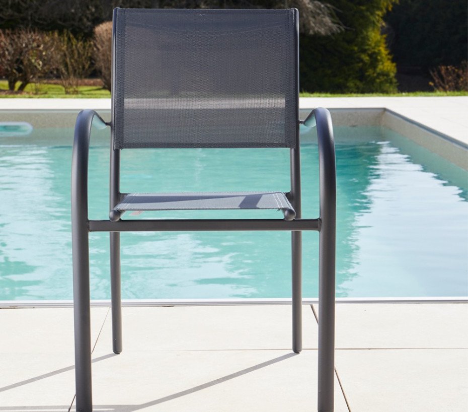 Ensemble table et fauteuils de jardin - Chêne doré et Nuit - TIMOR – Image 3